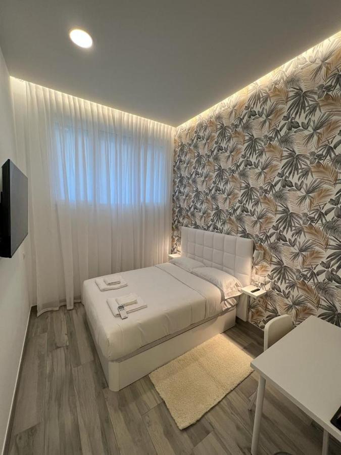 Hotel Ch Tanez Carolina A à Madrid Extérieur photo