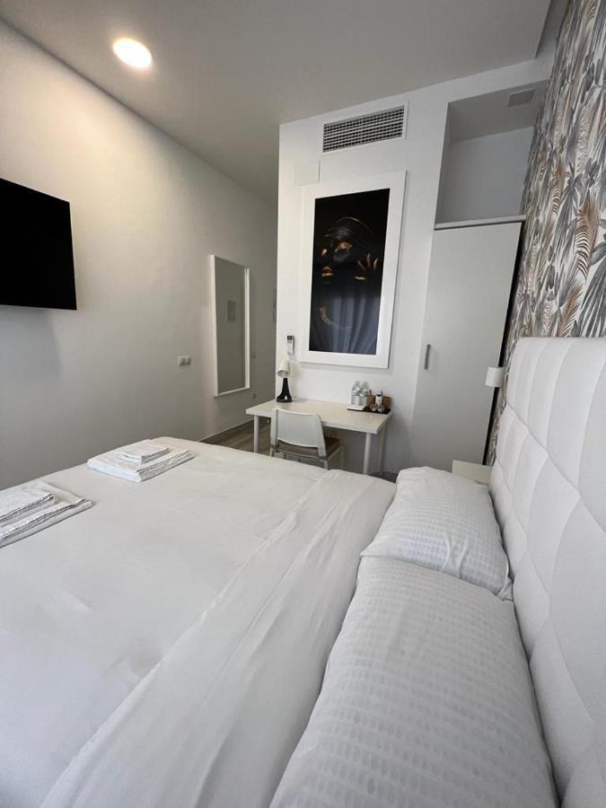 Hotel Ch Tanez Carolina A à Madrid Extérieur photo