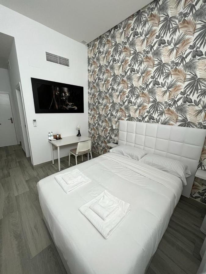 Hotel Ch Tanez Carolina A à Madrid Extérieur photo